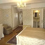 فندق Allegro 4*