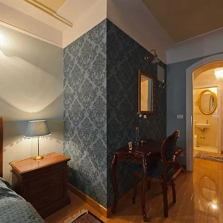 Allegro Hotel