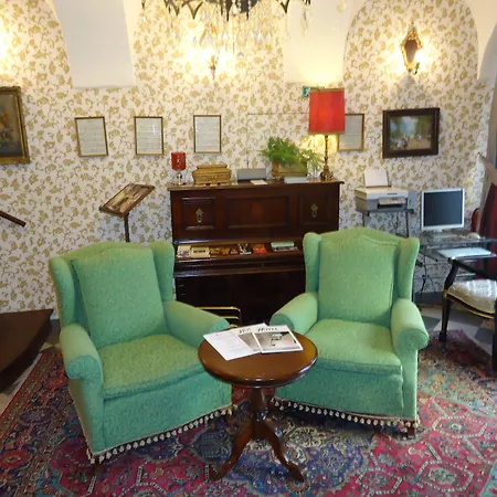 Allegro Hotel