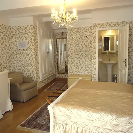 Hotel Allegro 4*