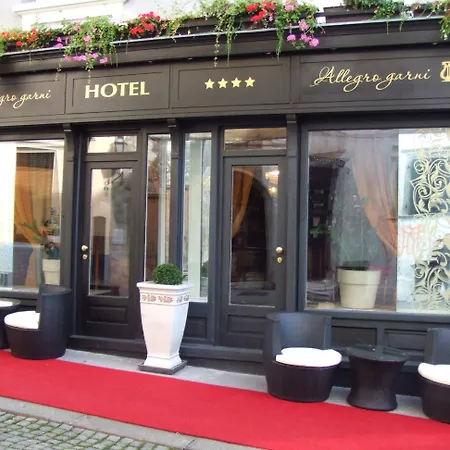 Allegro 4*